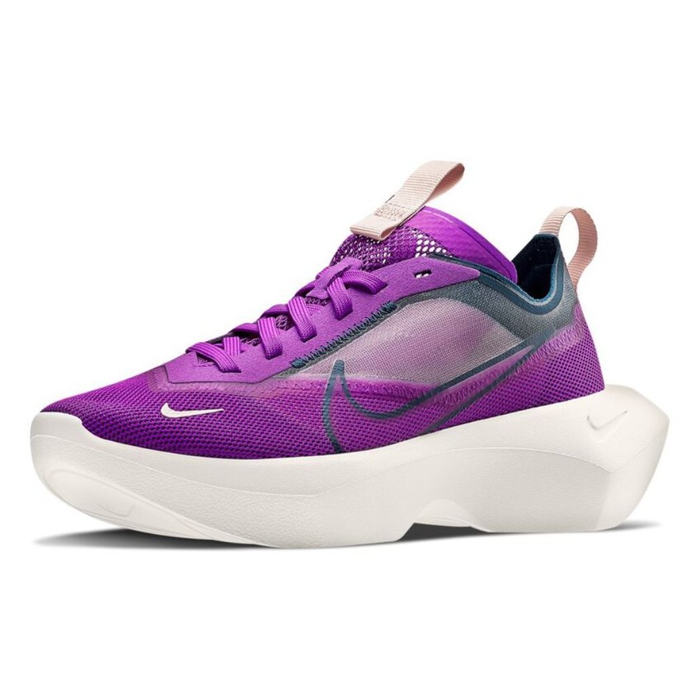 Nike Vista Lite Vivid Purple (Women's) good condition. SIZE 9